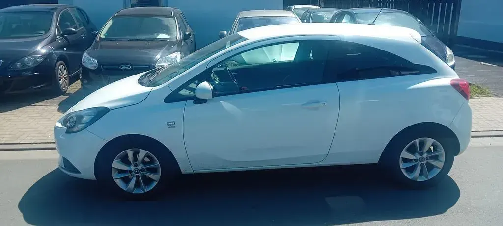 Gebraucht Opel Corsa drive 69 PS (50 kW) 2015 Weiß Kleinwagen