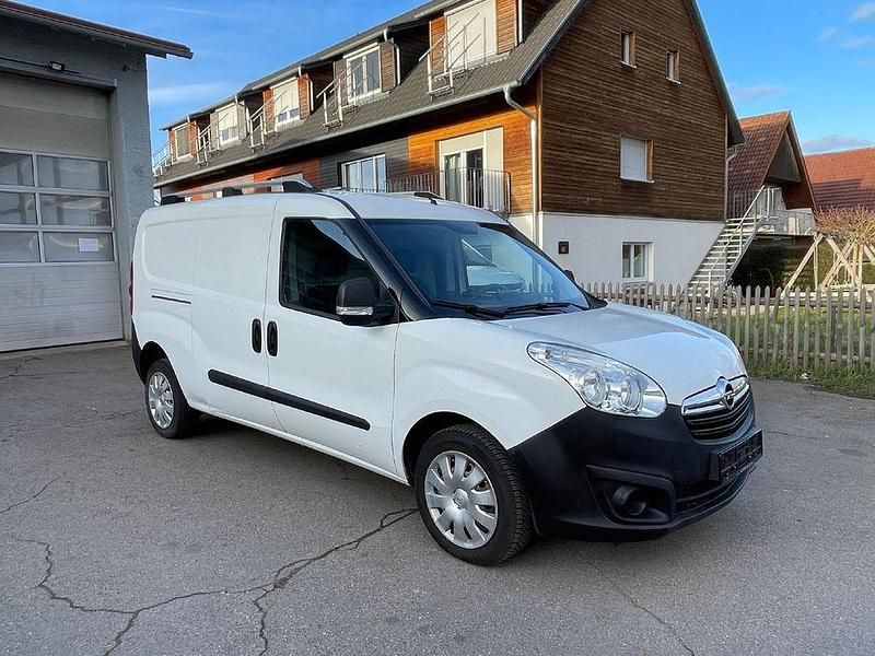 Gebraucht Opel Combo 95 PS (69 kW) 2018 Weiß Van / Kleinbus