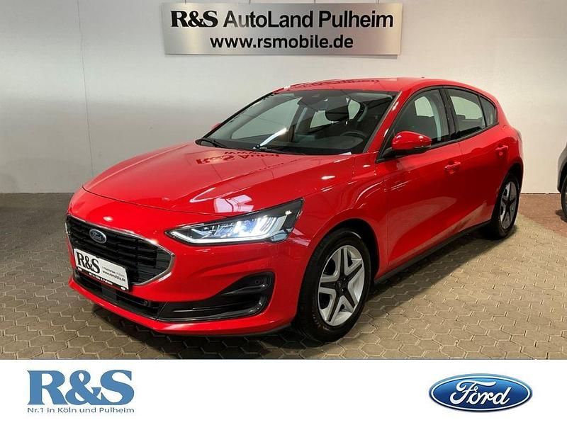 Rot Gebraucht 2022 Ford Focus Cool & Connect Limousine | 14.990 € (Superpreis) - Bild 1/4