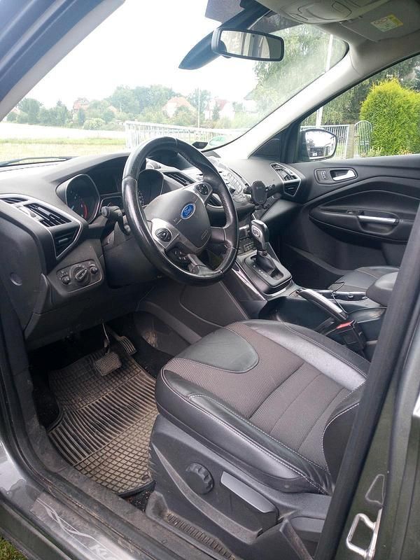 Gebraucht Ford Kuga 166 PS (122 kW) 2014 Grau SUV