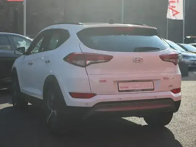 Gebraucht Hyundai Tucson Premium 177 PS (130 kW) 2016 Weiß SUV
