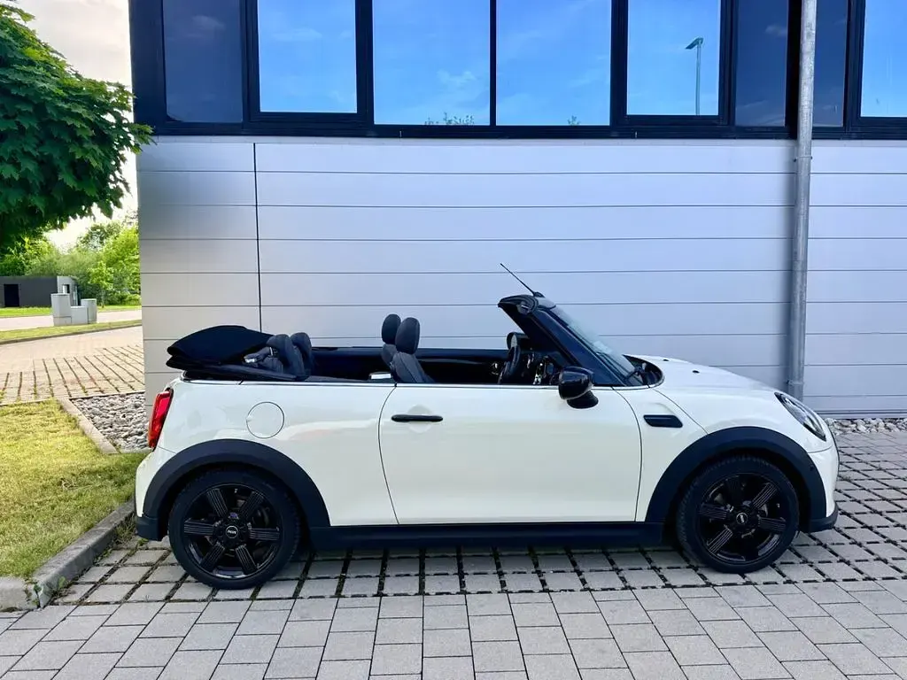 Used Mini Cooper Cabriolet 136 HP (100 kW) 2022 White Cabriolet