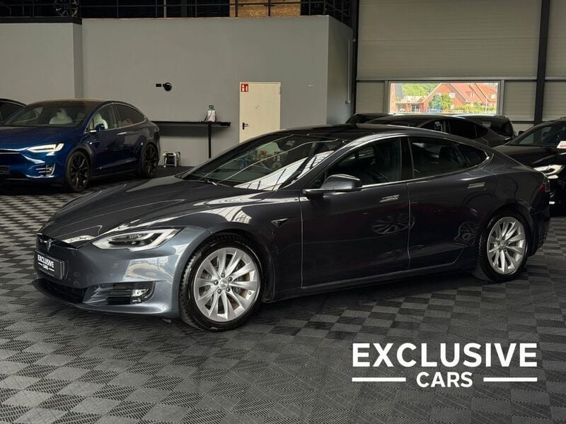 Grau Gebraucht 2020 Tesla Model S Long Range AWD Limousine | 44.750 € (Teuer) - Bild 1/4