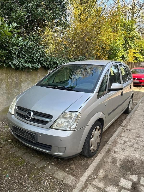 Gebraucht Opel Meriva 100 PS (73 kW) 2004 Silber Van / Kleinbus