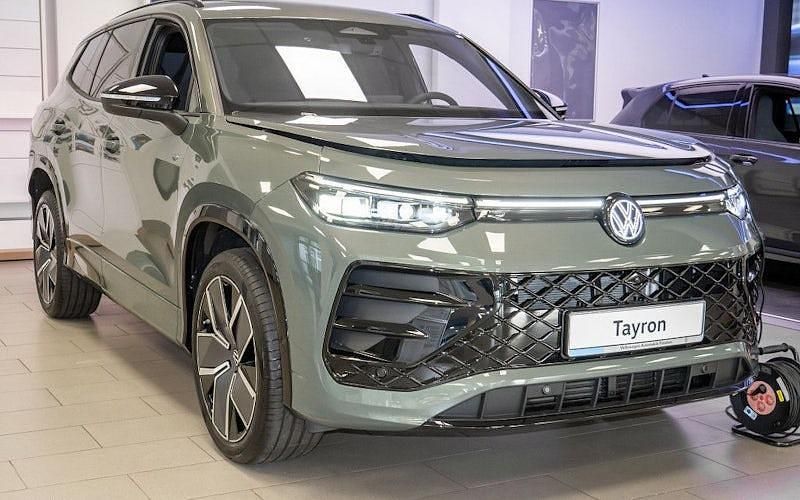 Neu VW Tayron R-line 204 PS (150 kW) 2025 Grün SUV