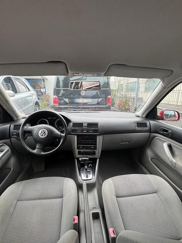 Gebraucht VW Bora 74 PS (54 kW) 2002 Rot Limousine