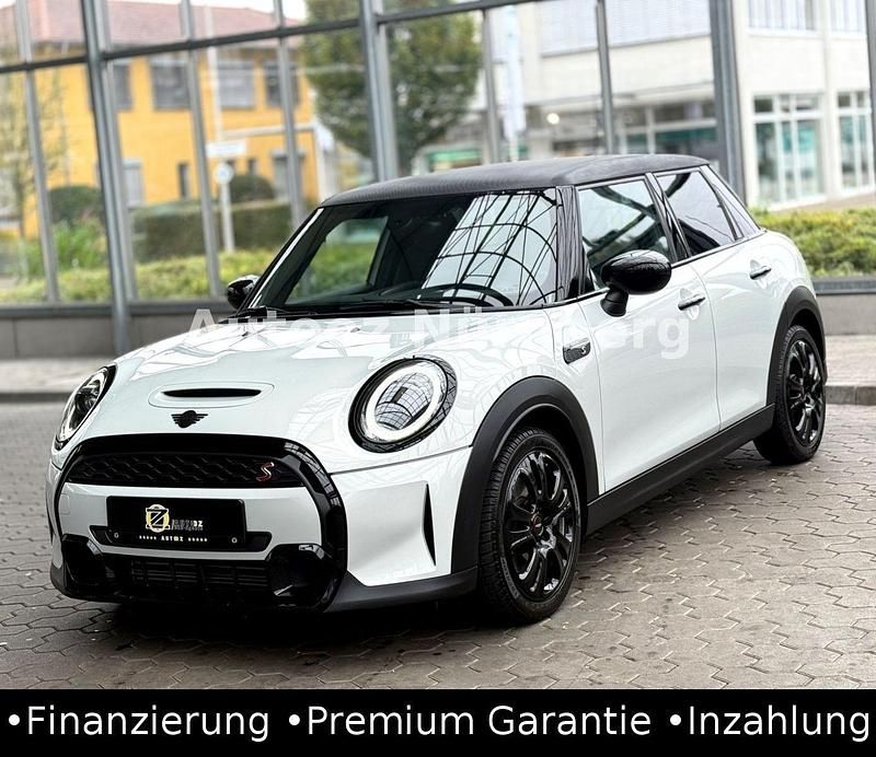 Silber Gebraucht 2023 Mini Cooper Kleinwagen | 25.000 € - Bild 1/4