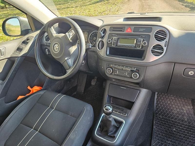 Gebraucht VW Tiguan Freestyle 140 PS (102 kW) 2011 Grau SUV