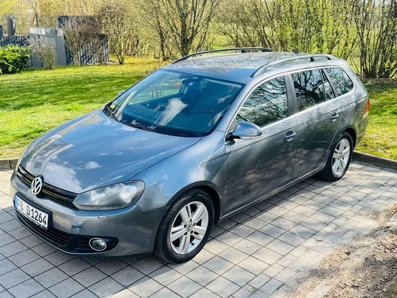 Gebraucht VW Golf VI Style 122 PS (89 kW) 2010 Grau Kleinwagen