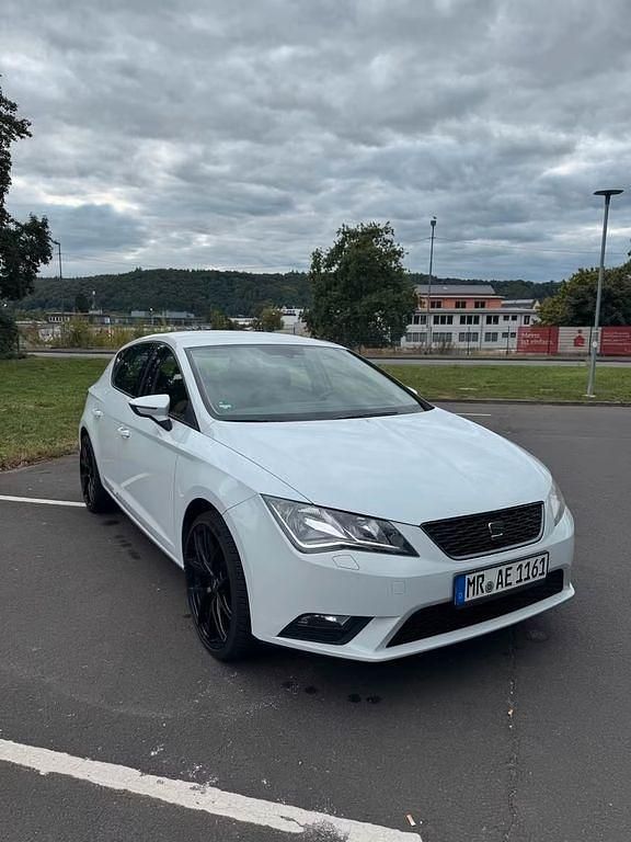 Gebraucht Seat Leon ST Style 122 PS (89 kW) 2013 Weiß Kombi