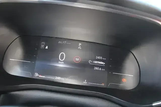 Używany Renault Arkana Evolution 140 KM (102 kW) 2025 Biały SUV