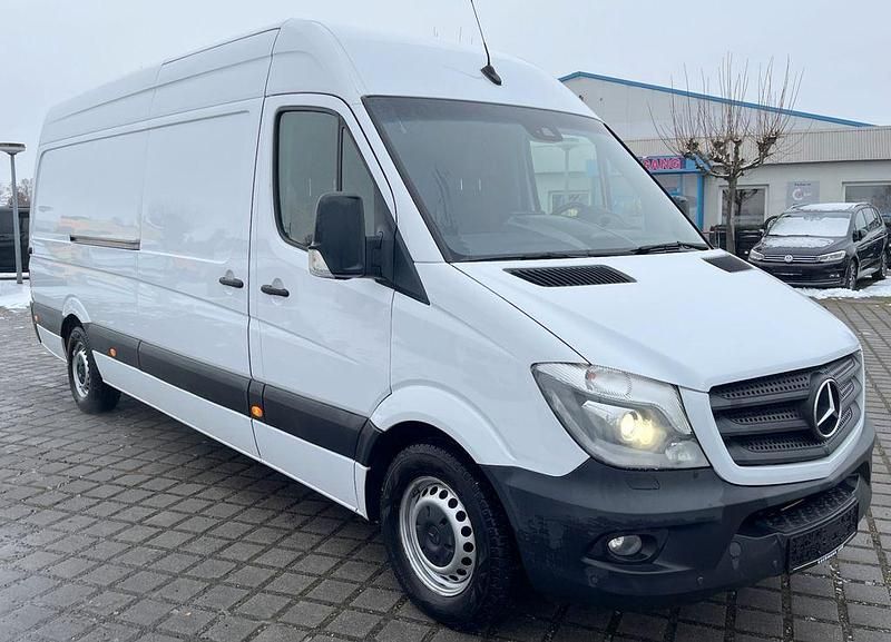 Gebraucht Mercedes Sprinter 163 PS (119 kW) 2018 Weiß Van