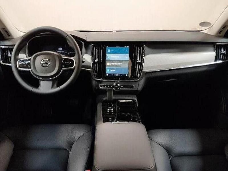 Gebraucht Volvo V90 Core 253 PS (186 kW) 2025 Schwarz Kombi