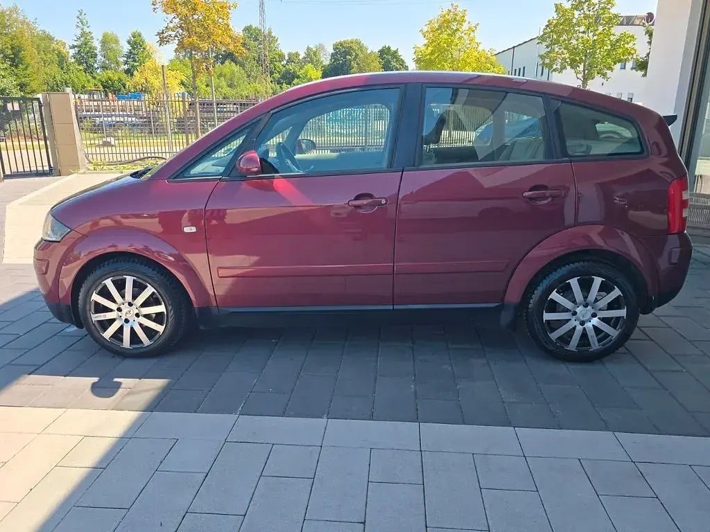 Gebraucht Audi A2 61 PS (44 kW) 2002 Rot Kleinwagen