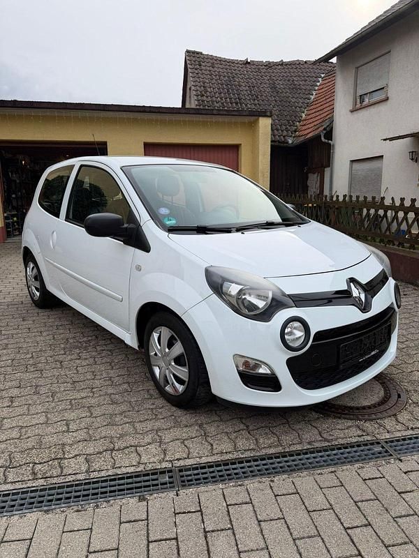 Second-hand Renault Twingo 75 CP (55 kW) 2012 Alb Hatchback