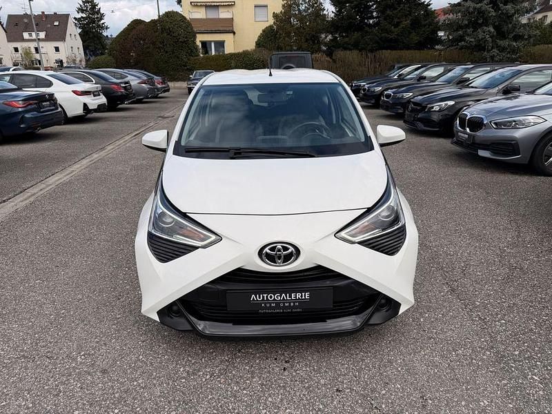 Gebraucht Toyota Aygo 72 PS (52 kW) 2020 Weiß Kleinwagen