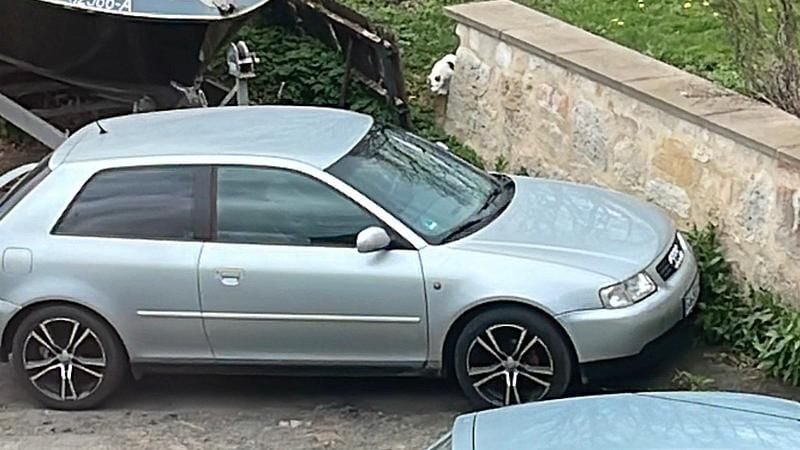 Silber Gebraucht 1997 Audi A3 Sport Kleinwagen | 1.100 € (Guter Preis) - Bild 1/4