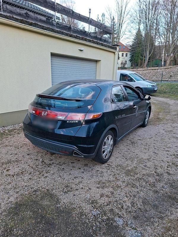 Gebraucht Honda Civic 140 PS (102 kW) 2006 Schwarz Kleinwagen