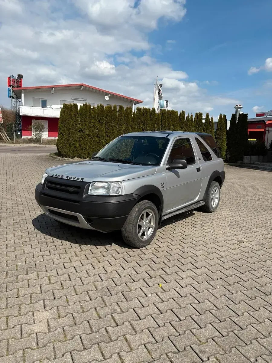 Gebraucht Land Rover Freelander 110 PS (80 kW) 2003 Silber SUV
