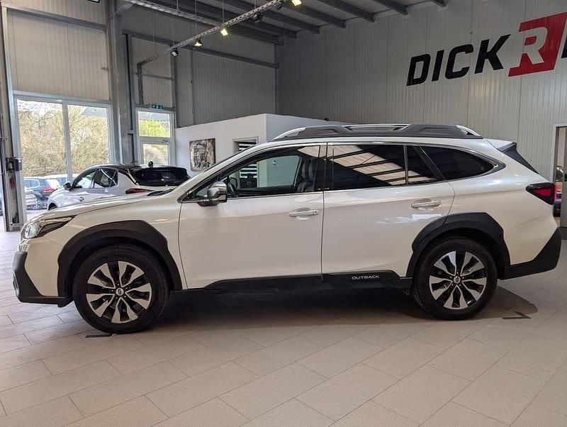 Gebraucht Subaru Outback Platinum 169 PS (124 kW) 2023 Weiß Kombi