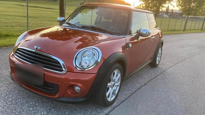Gebraucht Mini Cooper 76 PS (55 kW) 2012 Orange Kleinwagen