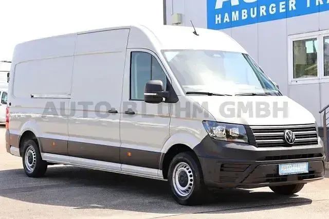 Gebraucht VW Crafter 177 PS (130 kW) 2025 Ascotgrau Van