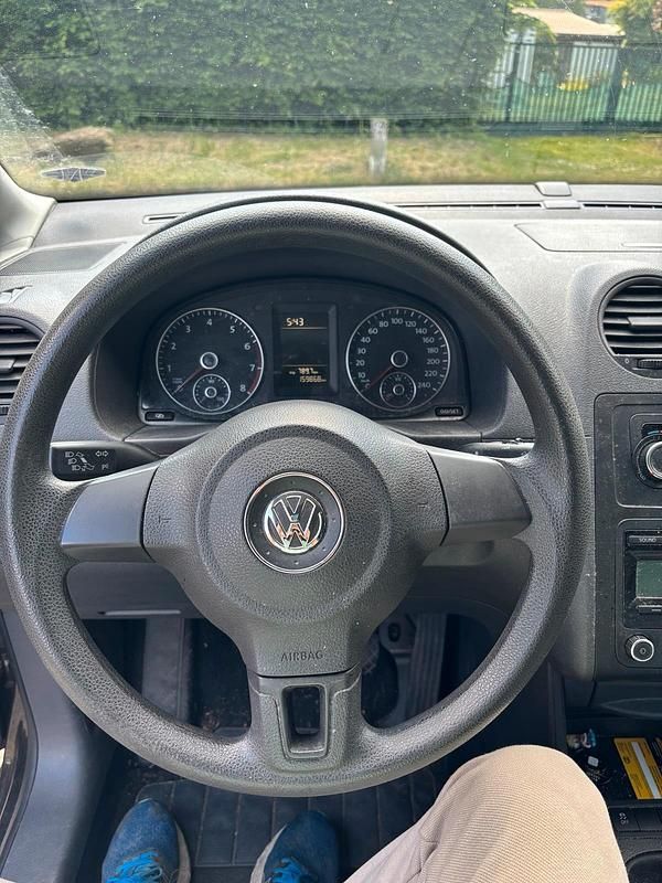 Schwarz Gebraucht 2011 VW Golf Plus Van / Kleinbus | 5.200 € - Bild 1/4