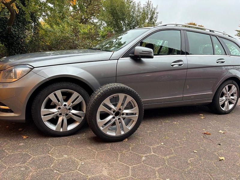 Silber Gebraucht 2014 Mercedes C180 Avantgarde Kombi | 12.500 € (Superpreis) - Bild 1/4