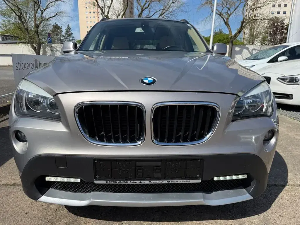 Gebraucht BMW X1 143 PS (105 kW) 2011 Silber SUV
