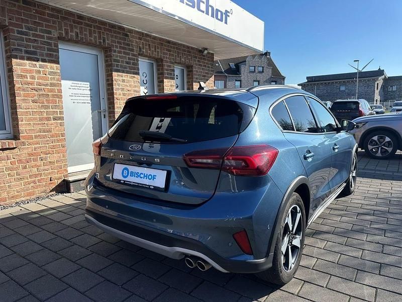 Gebraucht Ford Focus Active 155 PS (114 kW) 2024 Blau Limousine