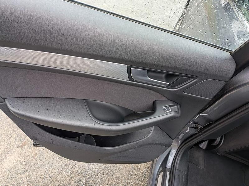 Gebraucht Audi Q5 S-Line 177 PS (130 kW) 2014 Grau SUV