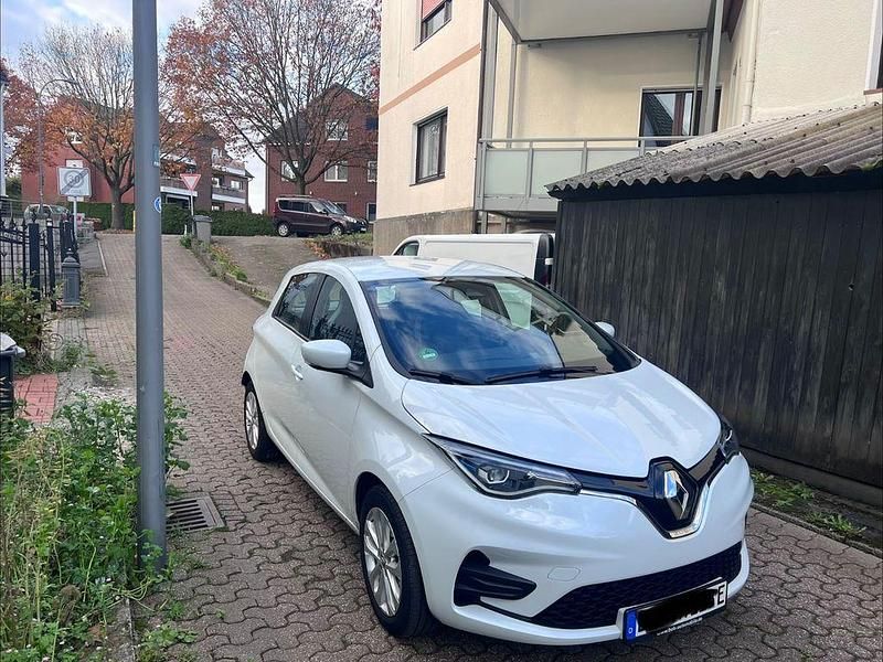 Weiß Gebraucht 2021 Renault Zoe Experience Kleinwagen | 15.895 € (Fairer Preis) - Bild 1/4