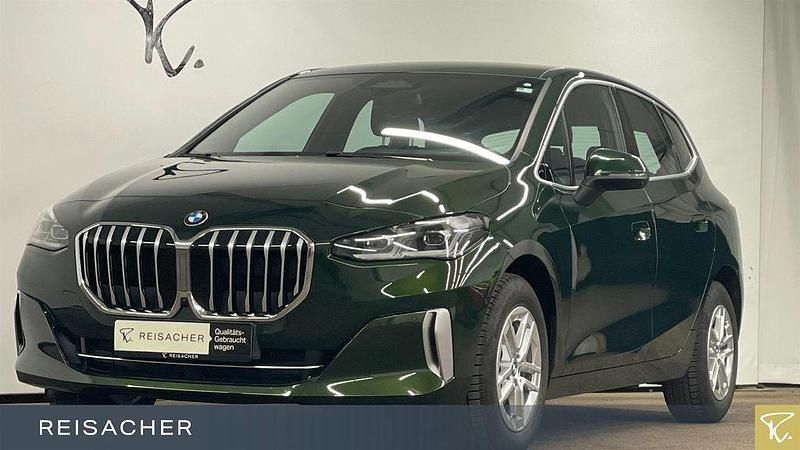 Gebraucht BMW 220 Active Tourer Luxury Line 156 PS (114 kW) 2022 Schwarz Van / Kleinbus