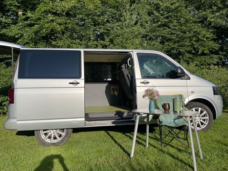 Silber Gebraucht 2012 VW T5 Van | 18.200 € - Bild 1/2