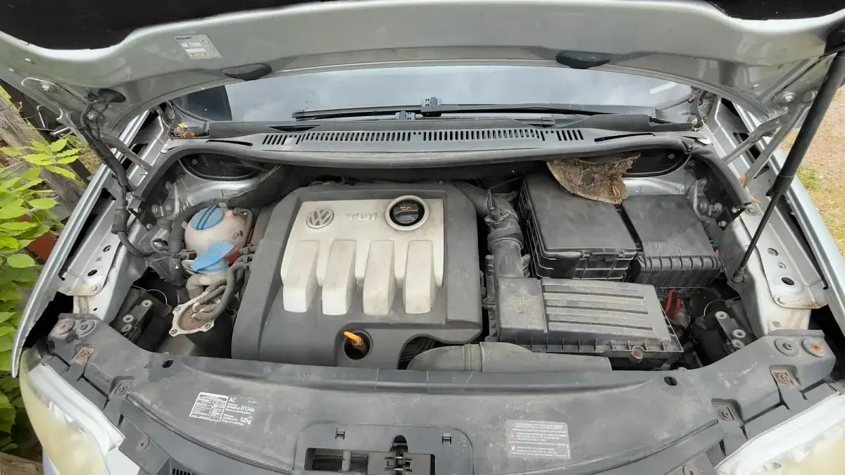 Gebraucht VW Touran 105 PS (77 kW) 2004 Silber Van / Kleinbus