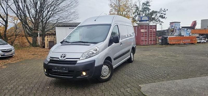 Silber Gebraucht 2014 Toyota Proace Van | 8.800 € (Fairer Preis) - Bild 1/4