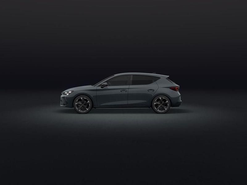 Neu Cupra Leon 150 PS (110 kW) 2026 Blau Limousine