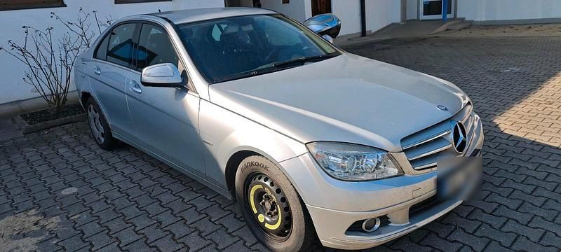 Gebraucht Mercedes 220 177 PS (130 kW) 2008 Silber Limousine