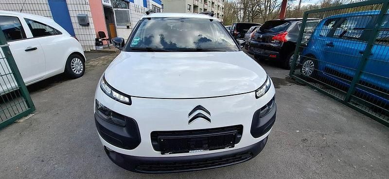 Gebraucht Citroën C4 SELECTION 82 PS (60 kW) 2016 Weiß SUV