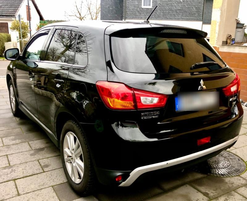 Gebraucht Mitsubishi ASX 150 PS (110 kW) 2015 Schwarz SUV