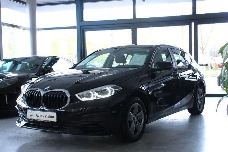 Gebraucht BMW 116 Advantage 109 PS (80 kW) 2022 Schwarz Kleinwagen