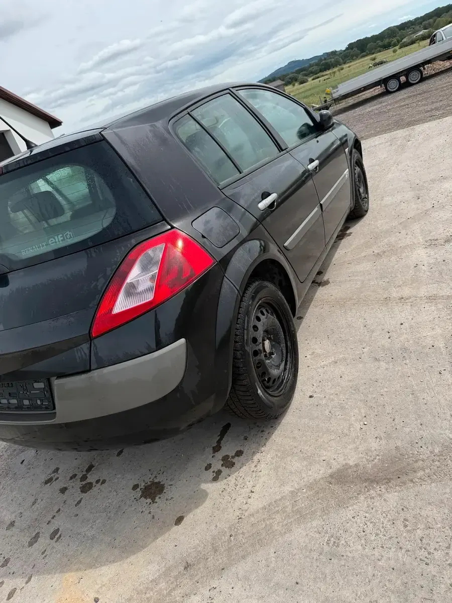 Gebraucht Renault Mégane II 135 PS (99 kW) 2003 Schwarz Kleinwagen