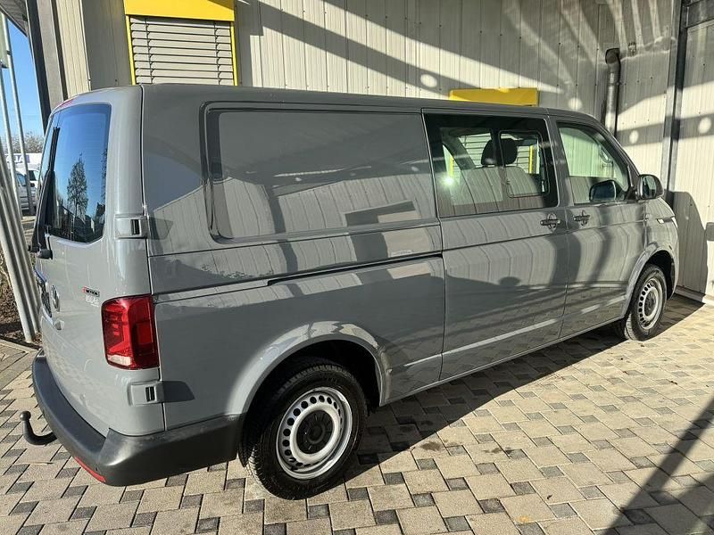 Gebraucht VW T6.1 150 PS (110 kW) 2021 Pure grey Van