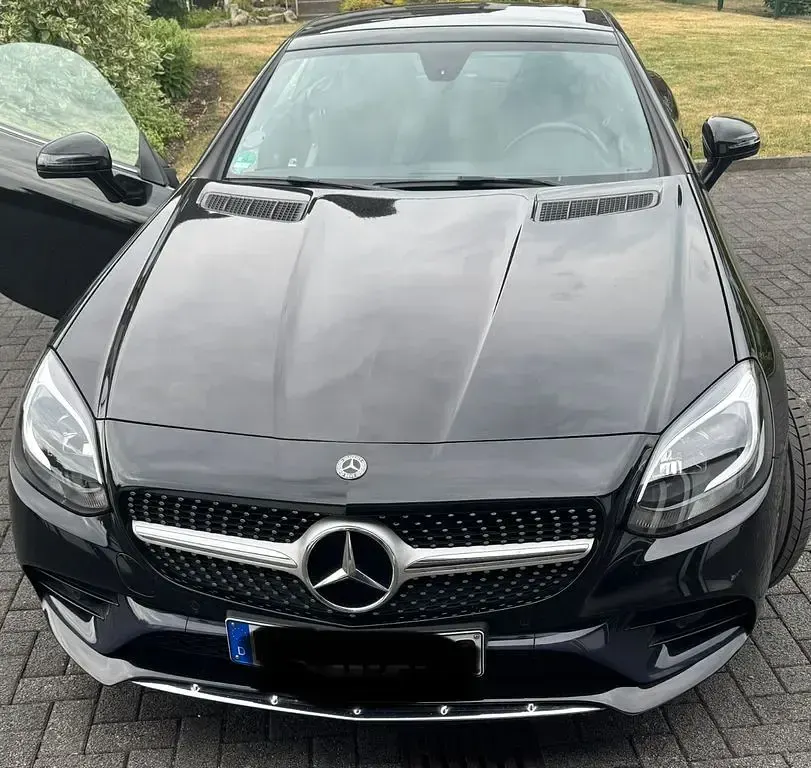 Gebraucht Mercedes SLC180 156 PS (114 kW) 2017 Schwarz Cabrio