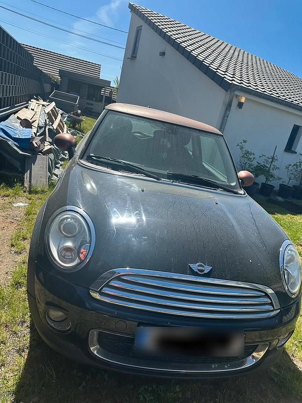 Second-hand Mini Cooper D 110 CP (80 kW) 2012 Negru Hatchback
