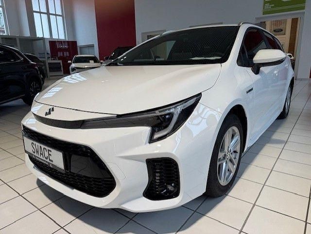 Weiß Neu 2025 Suzuki Swace Comfort+ Limousine | 29.490 € - Bild 1/4