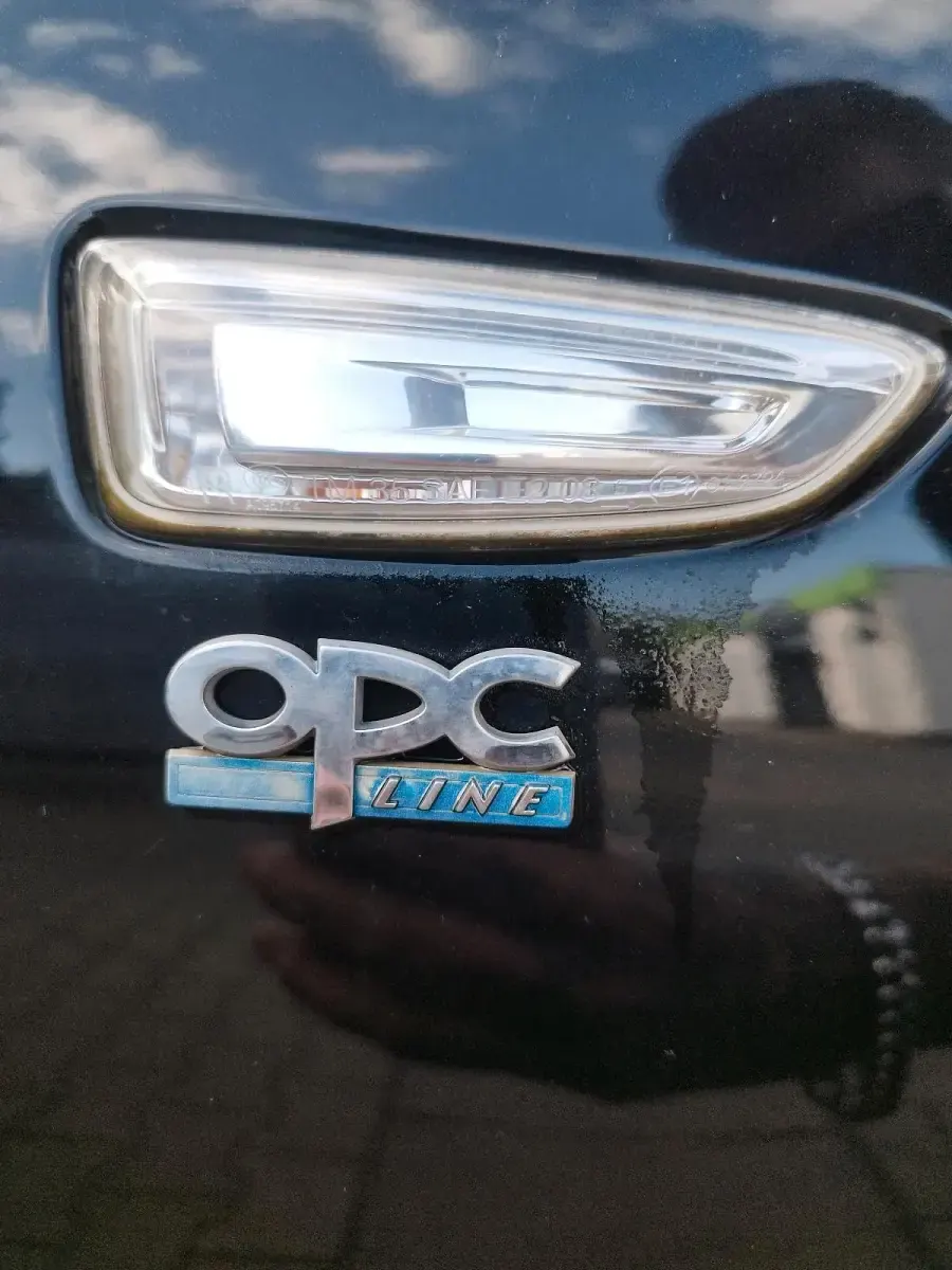 Gebraucht Opel Insignia 165 PS (121 kW) 2018 Schwarz Kombi