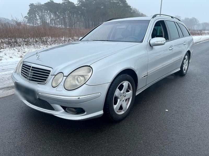 Gebraucht Mercedes E320 AMG 204 PS (150 kW) 2003 Silber Kombi