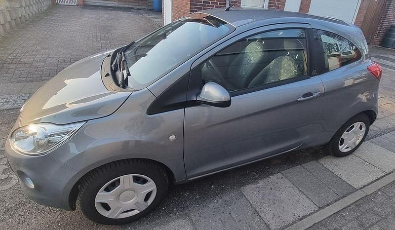 Gebraucht Ford Ka 69 PS (50 kW) 2015 Grau Limousine