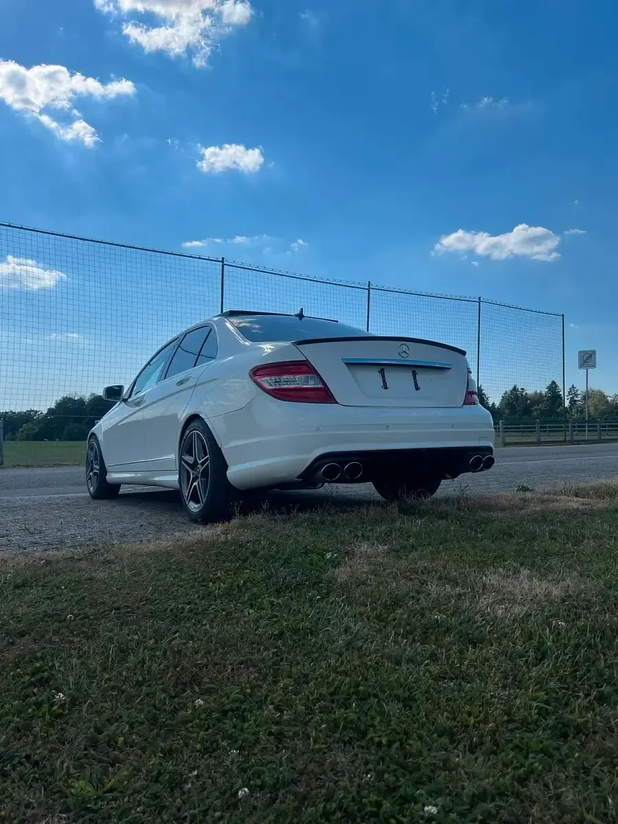 Gebraucht Mercedes C350 292 PS (214 kW) 2009 Weiß Limousine